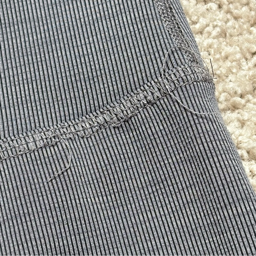 Beyond Yoga Ribbed Shorts - Picture 7 of 7